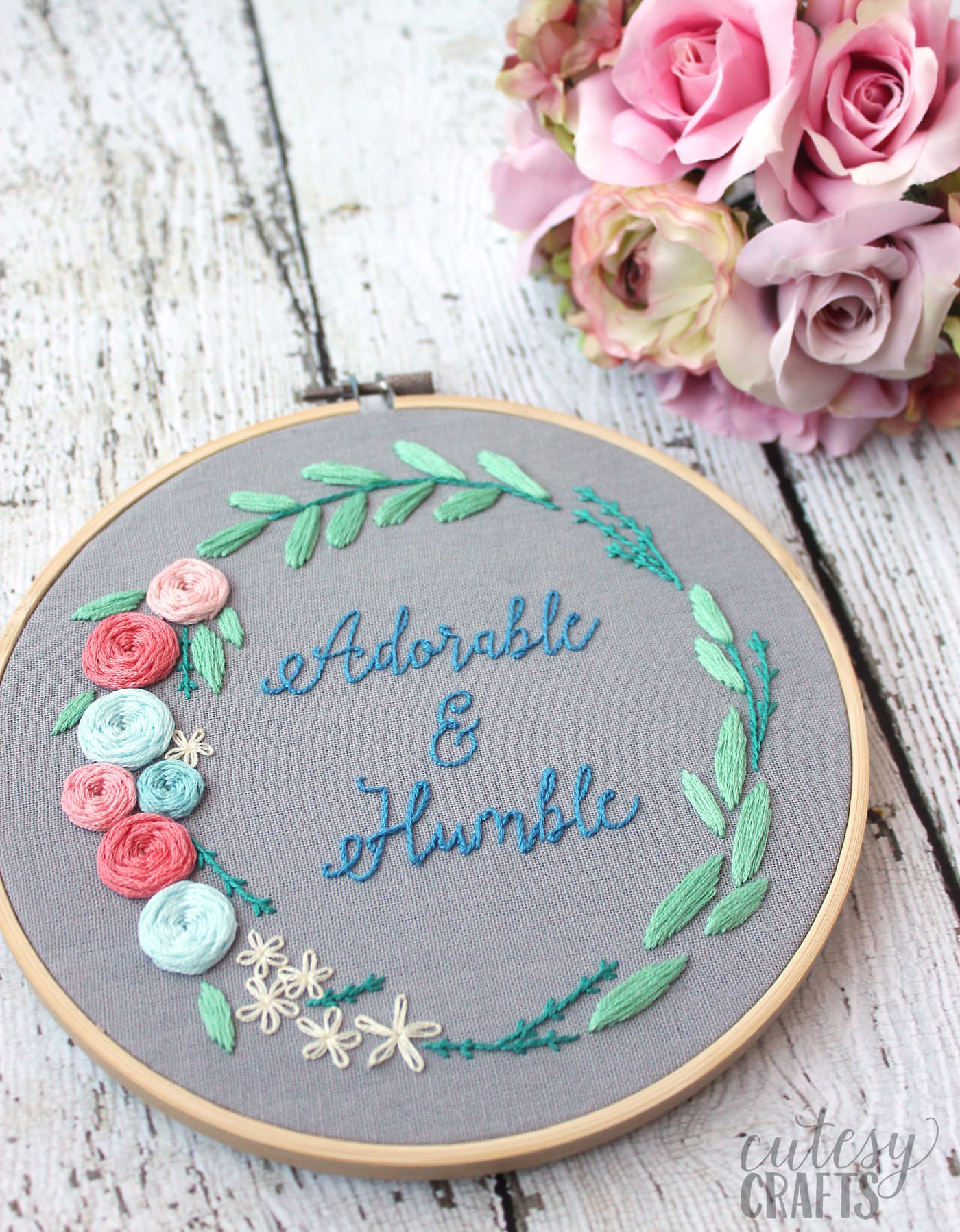  Adorable And Humble Free Floral Wreath Hand Embroidery 