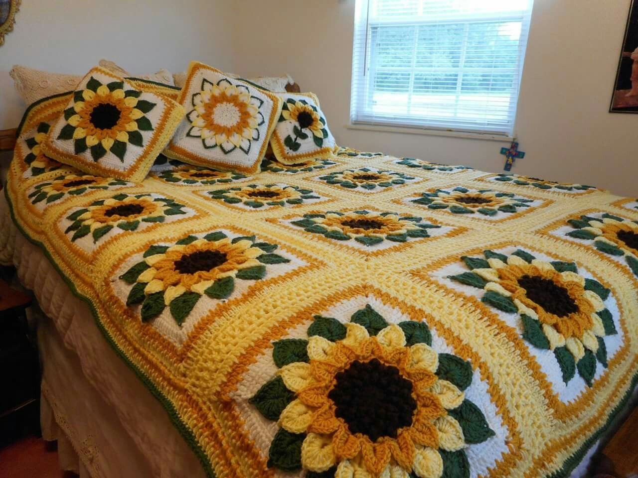 Crocodile Sunflower Afghan By Alice Roush FB Crochet 