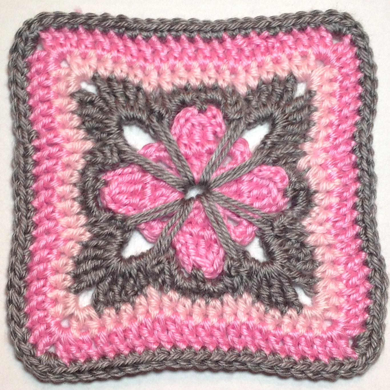 I AM CRAFTY Hooked On Granny Squares