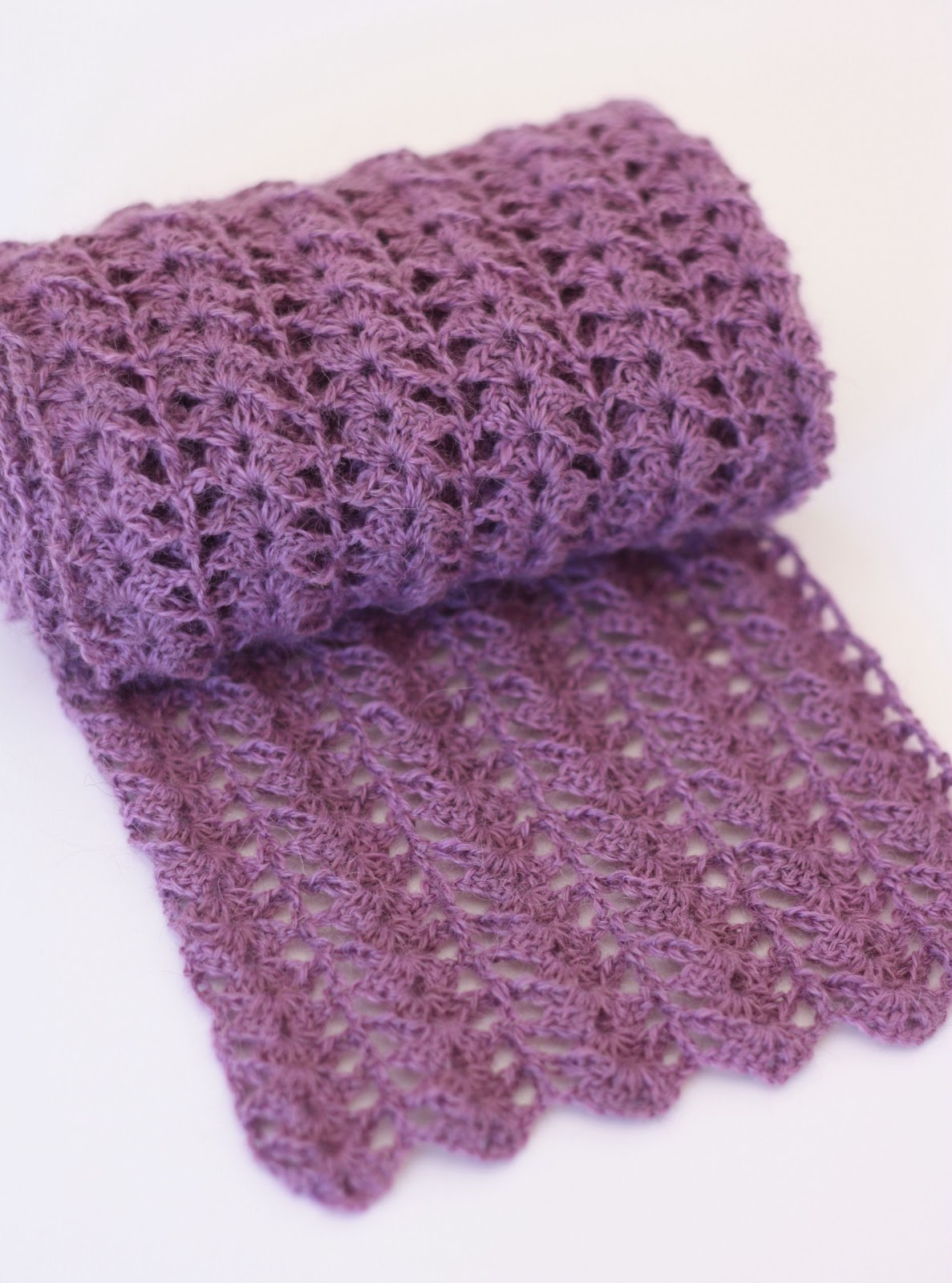 StitchST Crocheted Scarf Free Pattern 