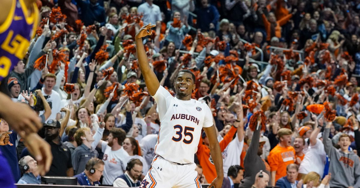 Auburn To Host North Alabama To Begin The 2020 2021 