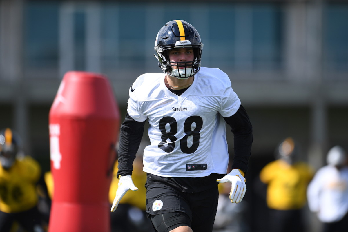 Pittsburgh Steelers Sign Pat Freiermuth To Rookie Deal 