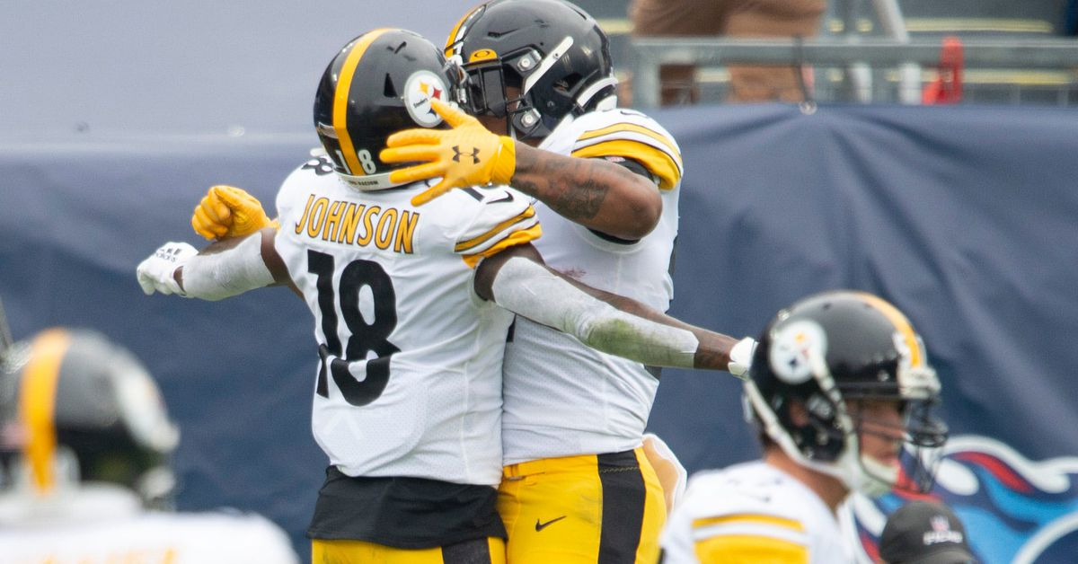 Steelers Remain Perfect Barely Survive 27 24 Win Over The 