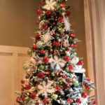 Cool 60 Flocked Christmas Tree Decor Ideas Suitable For