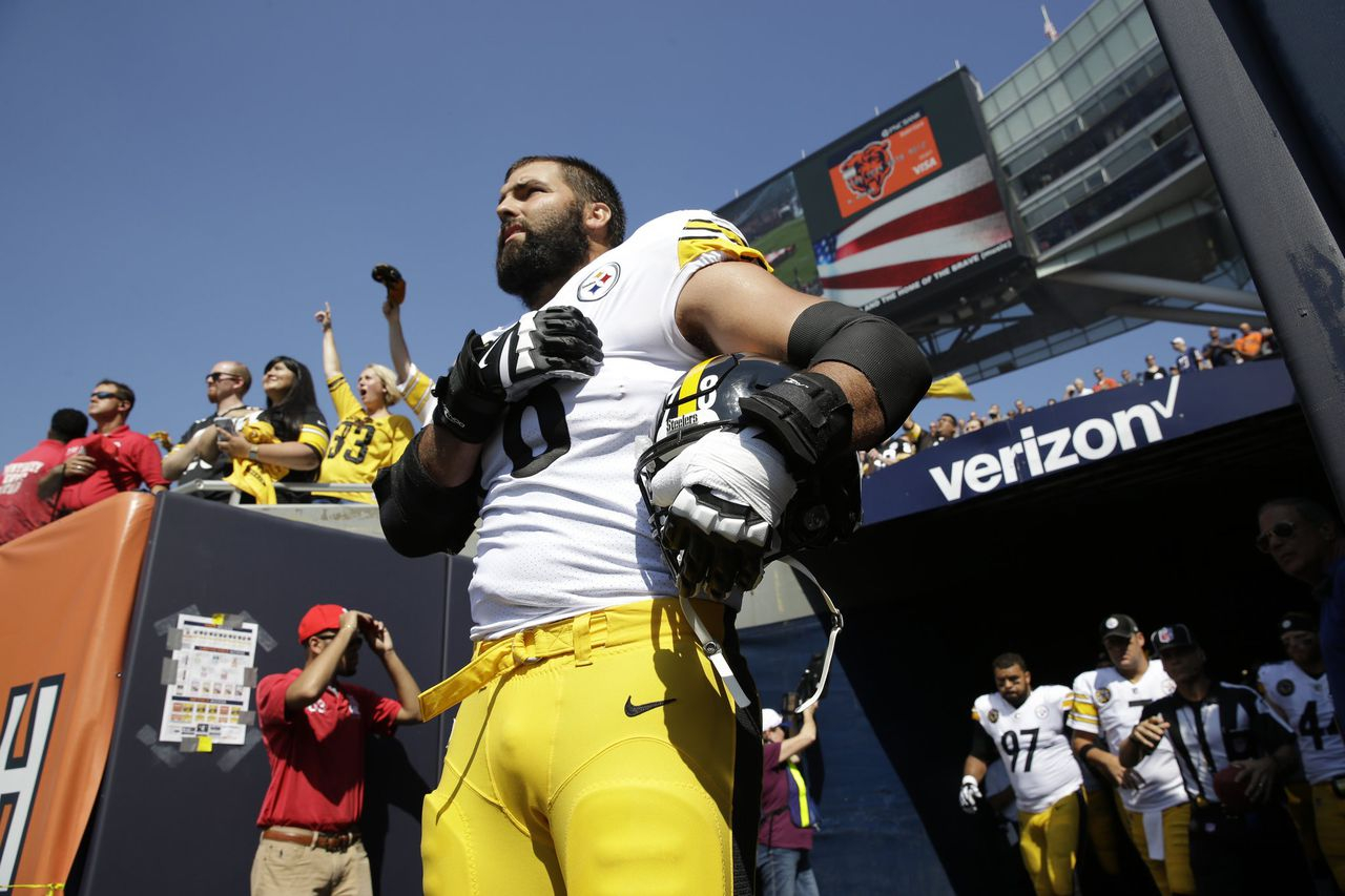 How Did Alejandro Villanueva End Up Standing Alone For 