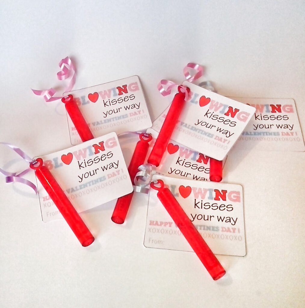 Blowing Kisses Your Way Valentine Printable